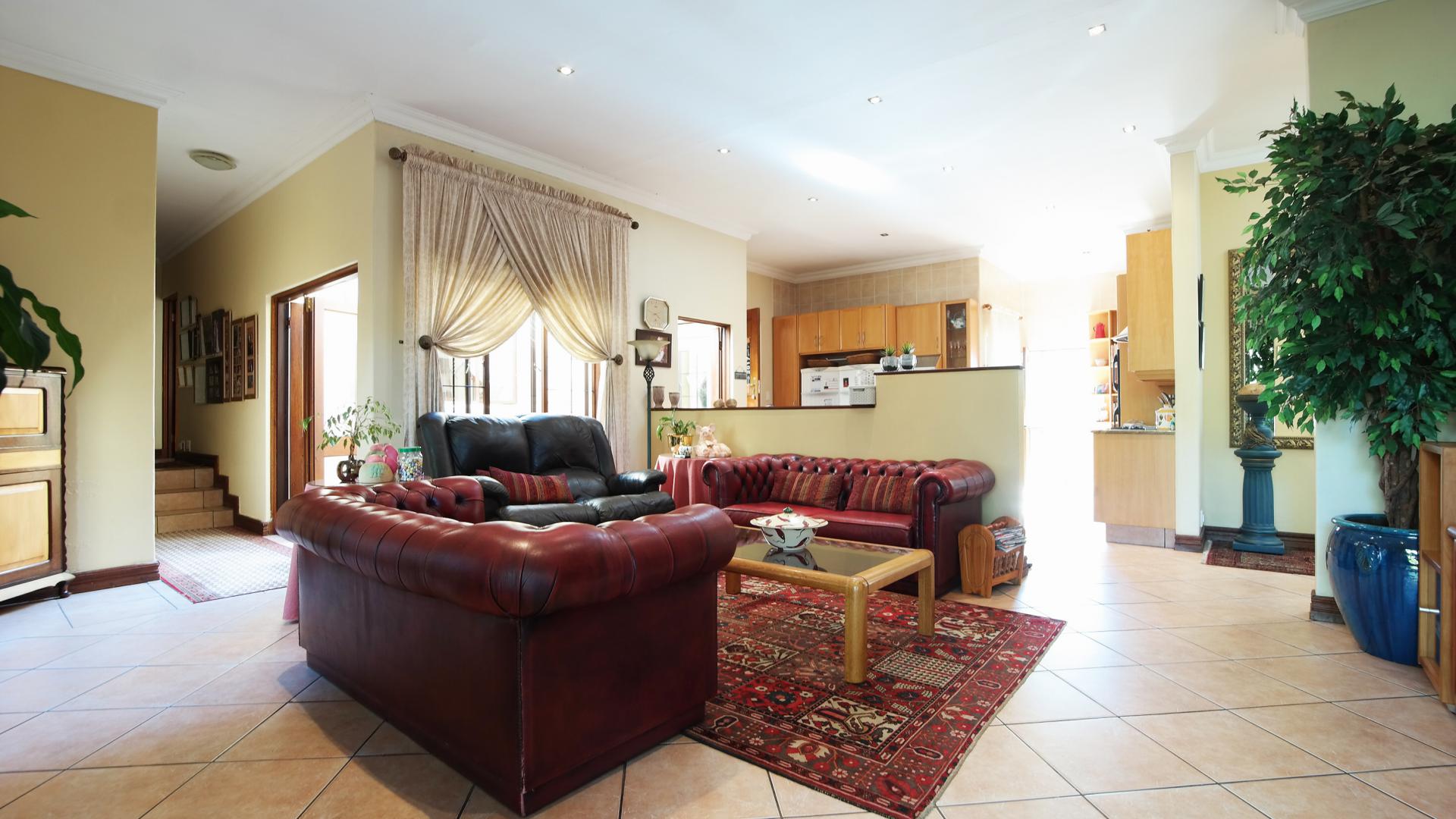 TV Room - 37 square meters of property in The Wilds Estate