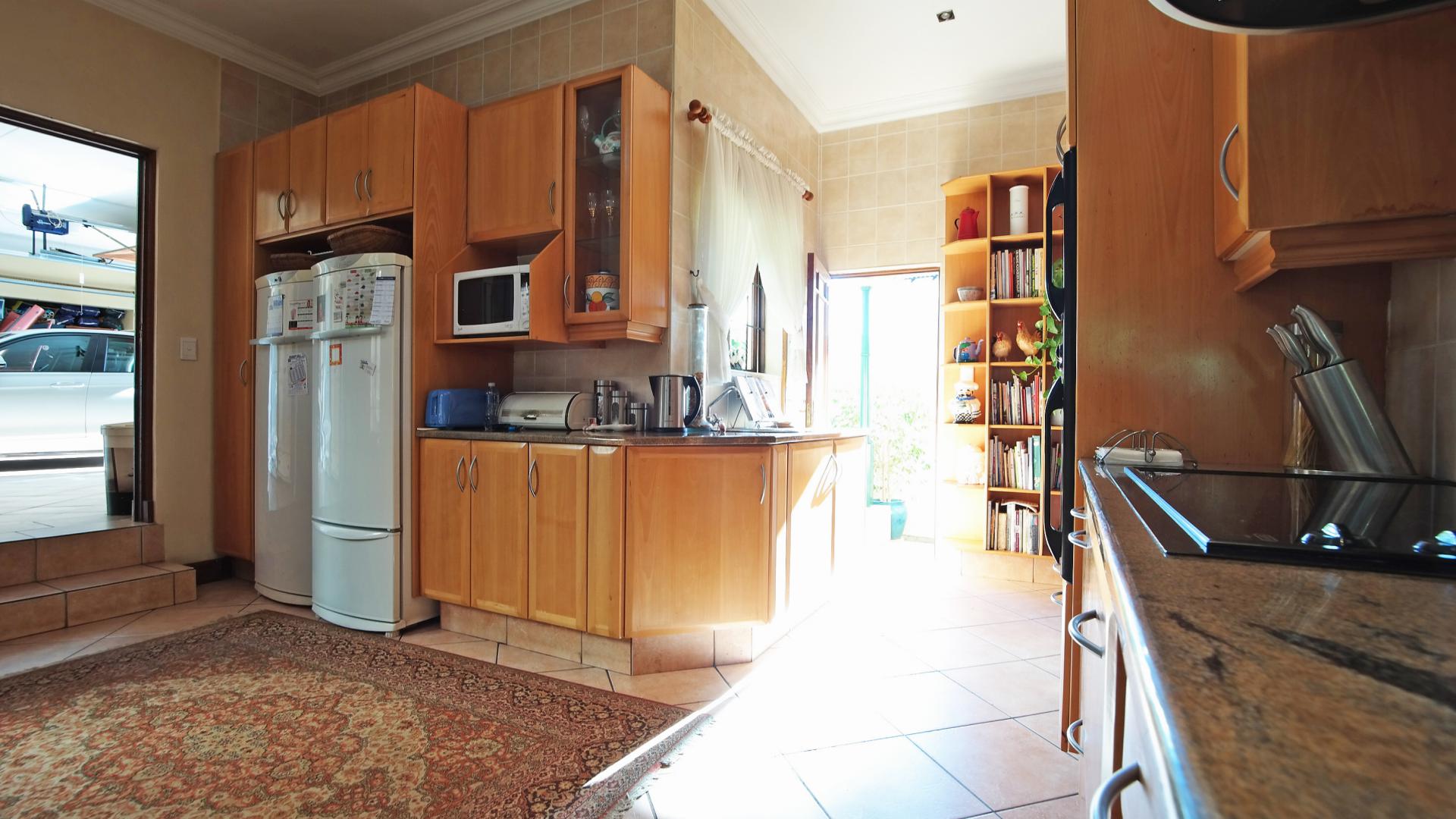 Kitchen - 42 square meters of property in The Wilds Estate