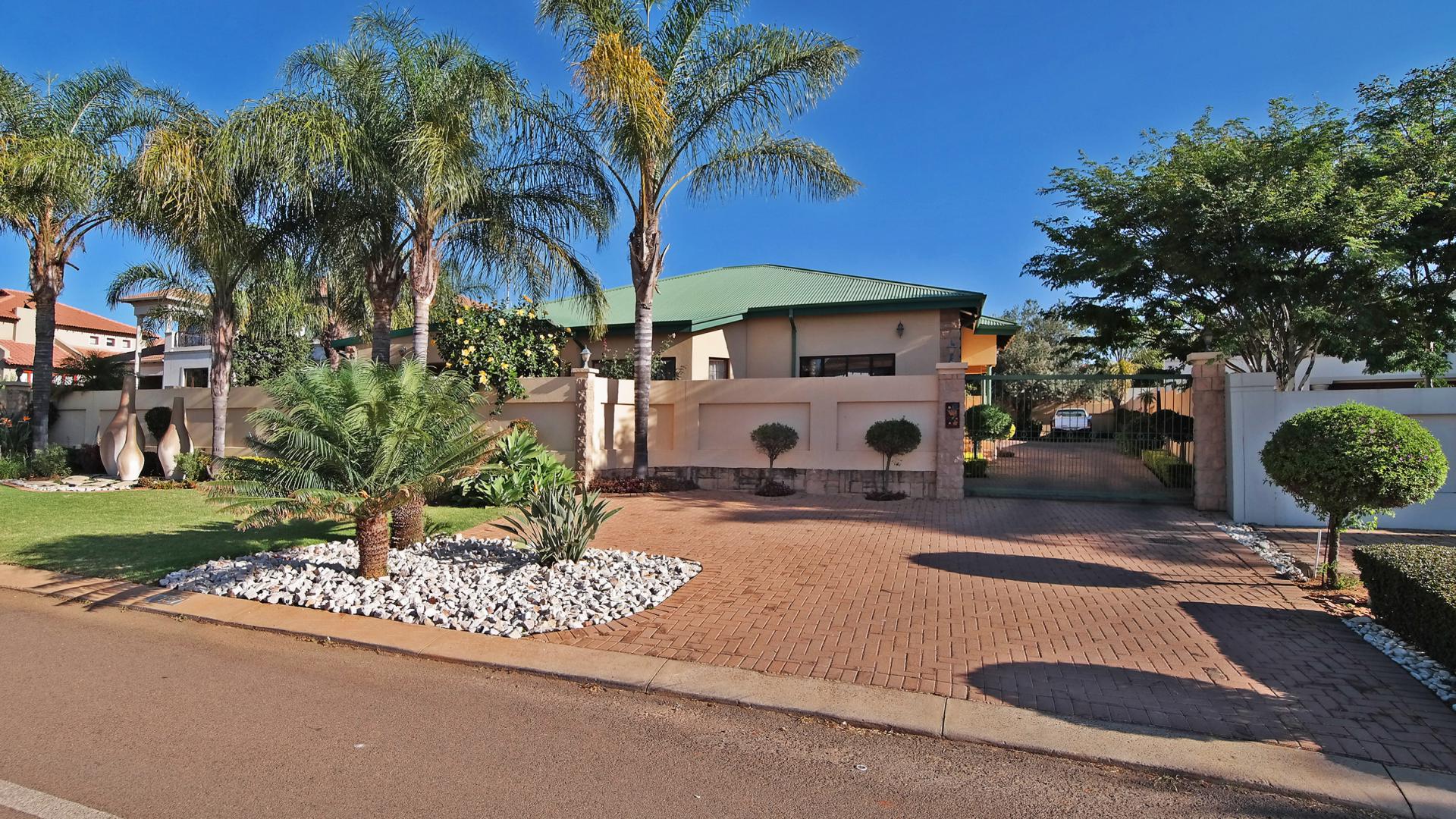 Front View of property in The Wilds Estate