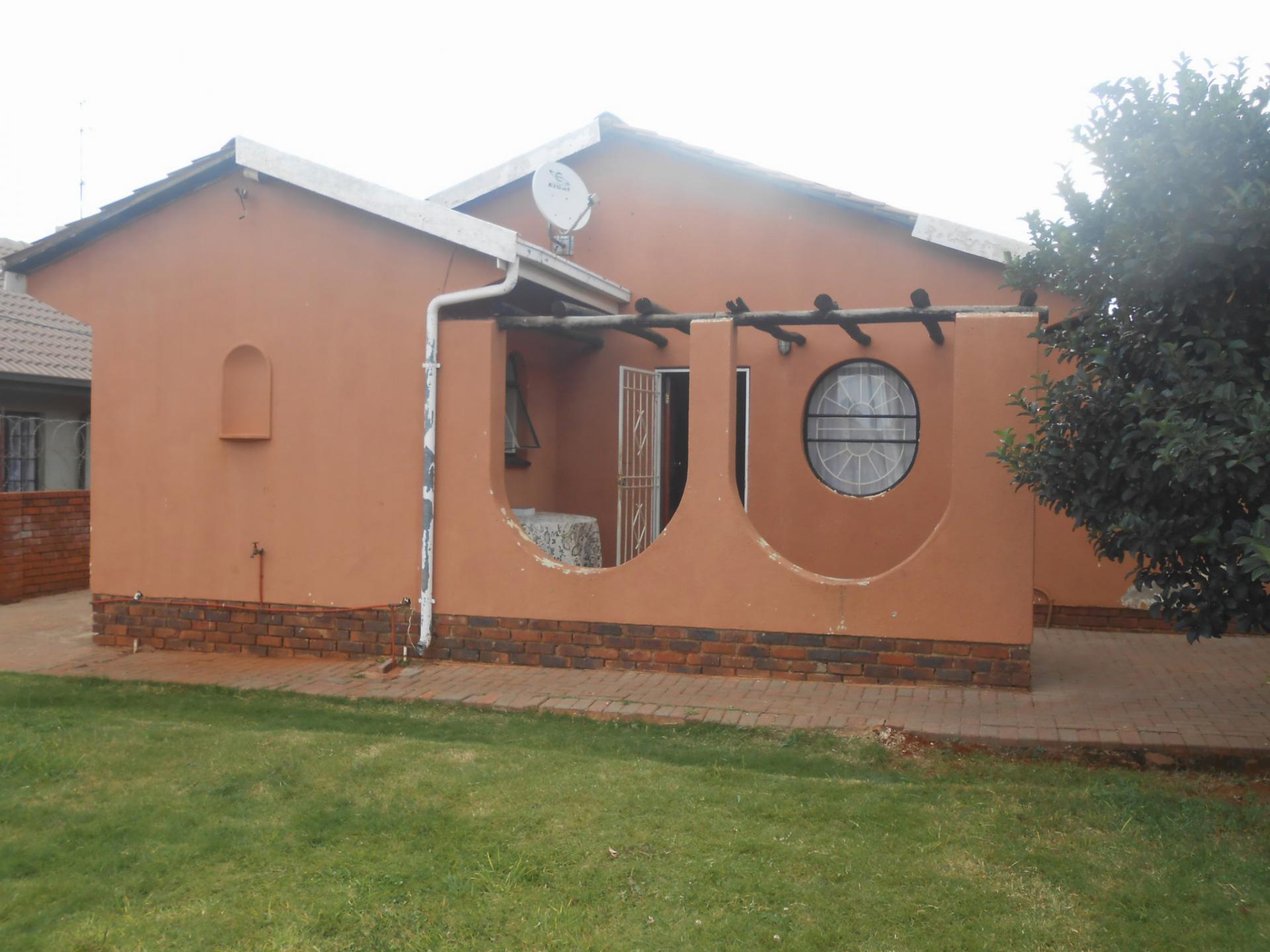 Front View of property in Lenasia South