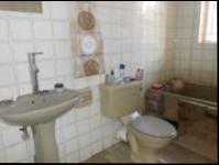 Bathroom 1 - 22 square meters of property in Lenasia South