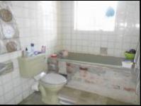 Bathroom 1 - 22 square meters of property in Lenasia South