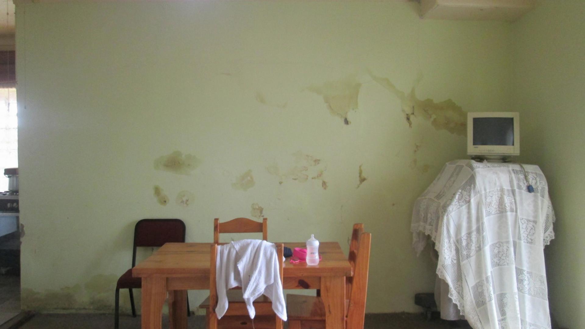 Dining Room - 13 square meters of property in The Balmoral Estates