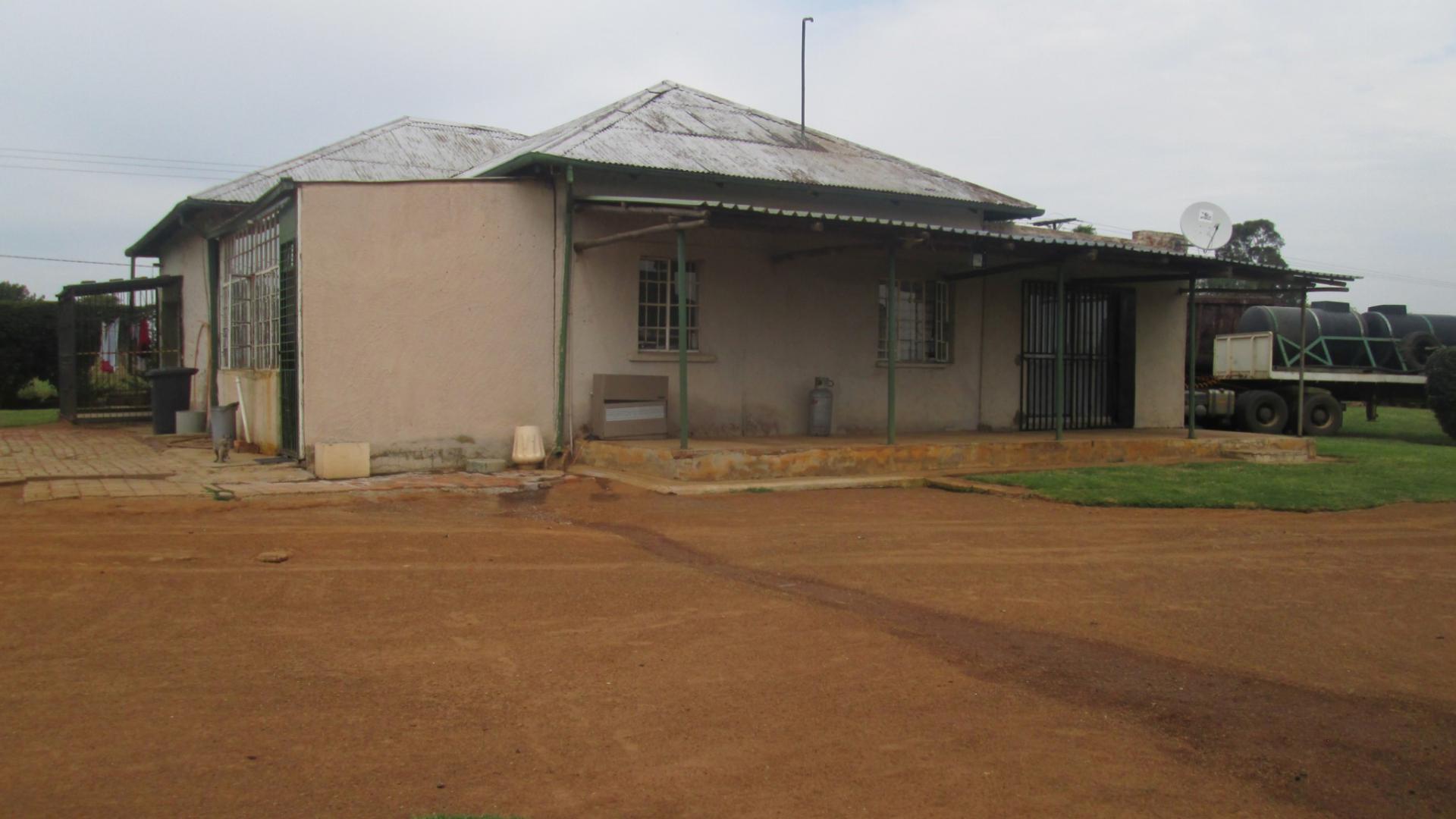 Backyard of property in The Balmoral Estates