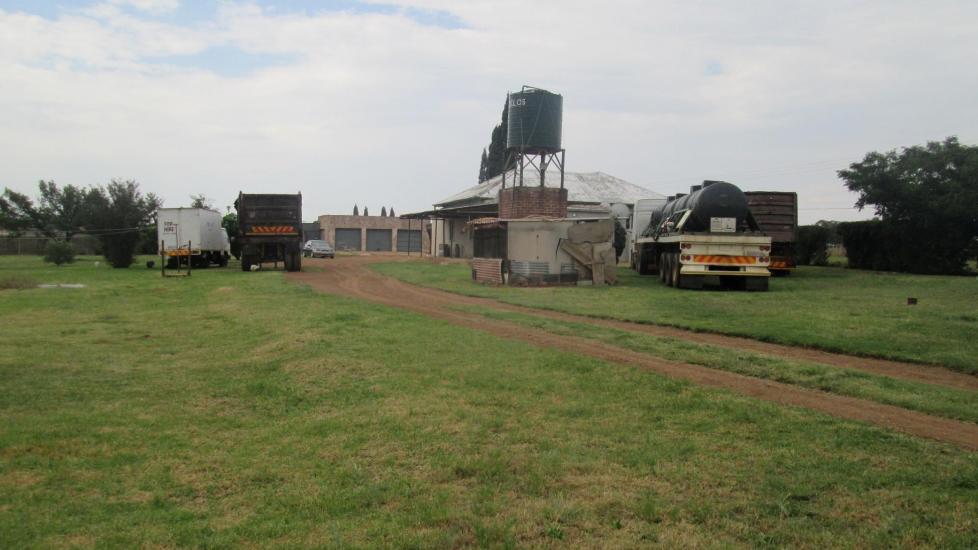 Garden of property in The Balmoral Estates