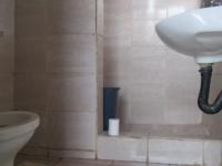 Bathroom 1 - 4 square meters of property in The Balmoral Estates