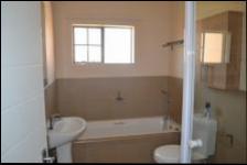 Bathroom 2 - 6 square meters of property in Sagewood