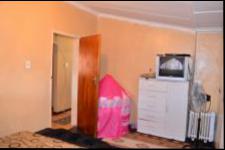 Main Bedroom - 18 square meters of property in Pietermaritzburg (KZN)