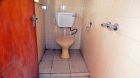 Staff Bathroom - 2 square meters of property in Zinkwazi