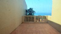 Balcony - 17 square meters of property in Zinkwazi