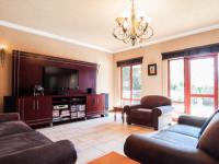 Lounges - 31 square meters of property in Silver Lakes Golf Estate