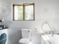 Bathroom 2 - 9 square meters of property in Silver Lakes Golf Estate