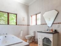 Bathroom 2 - 9 square meters of property in Silver Lakes Golf Estate