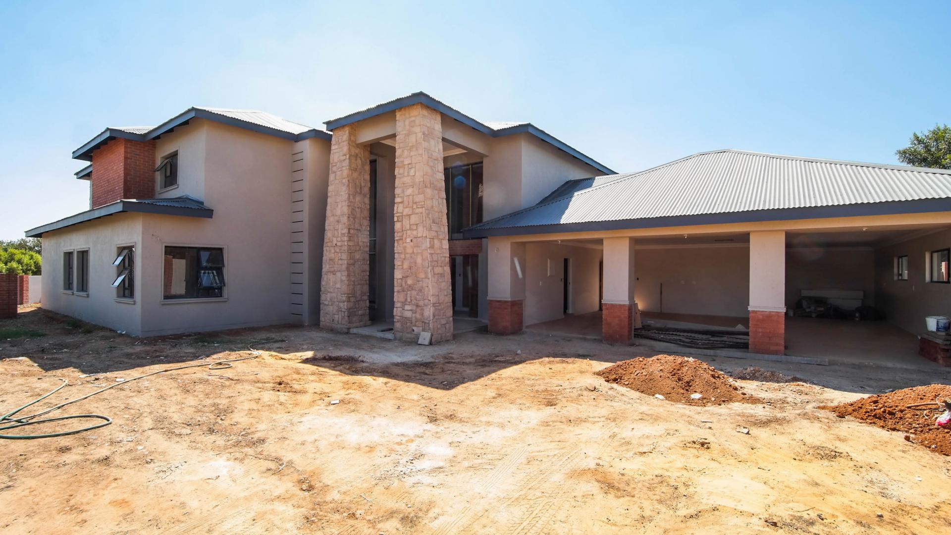 Front View of property in The Ridge Estate