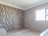 Main Bathroom - 16 square meters of property in The Ridge Estate