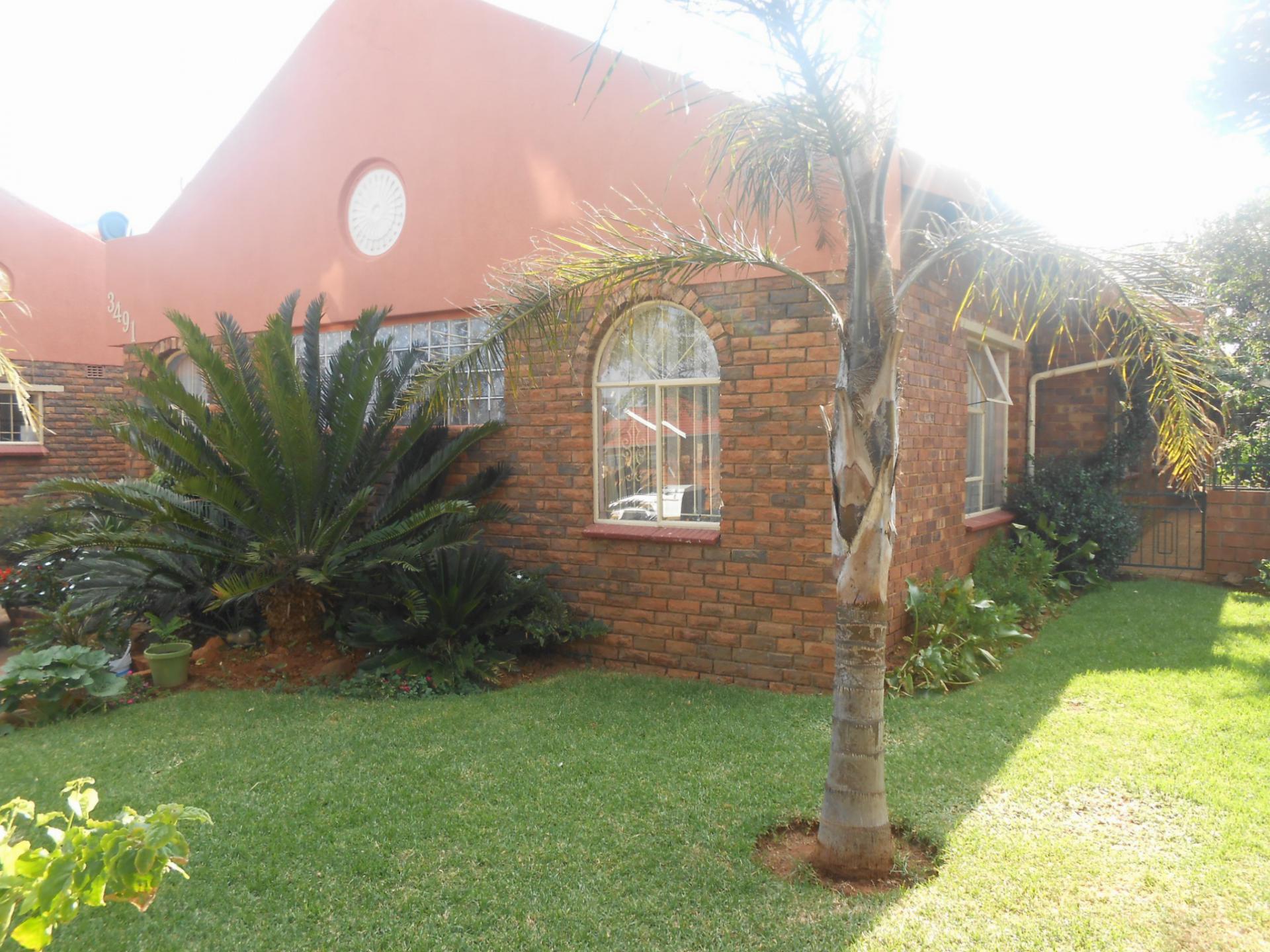 Front View of property in Lenasia South