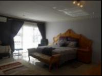 Main Bedroom - 37 square meters of property in Lenasia South