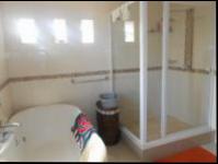 Main Bathroom - 11 square meters of property in Lenasia South