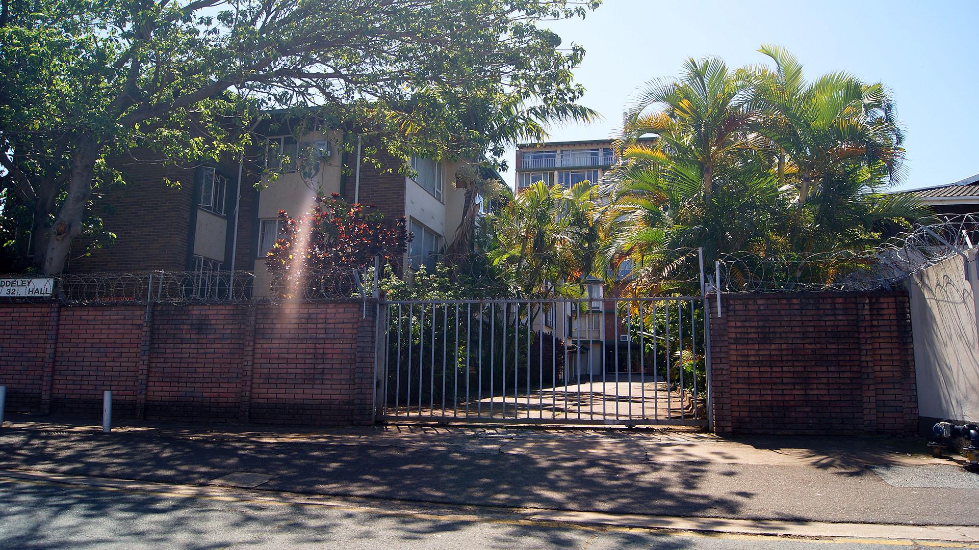 Front View of property in Durban Central