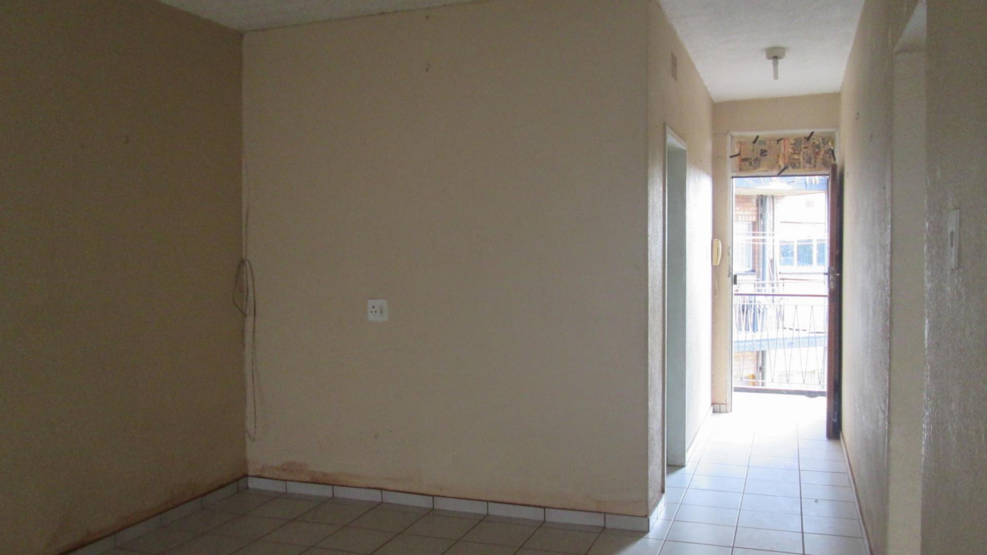 Dining Room - 11 square meters of property in Elsburg
