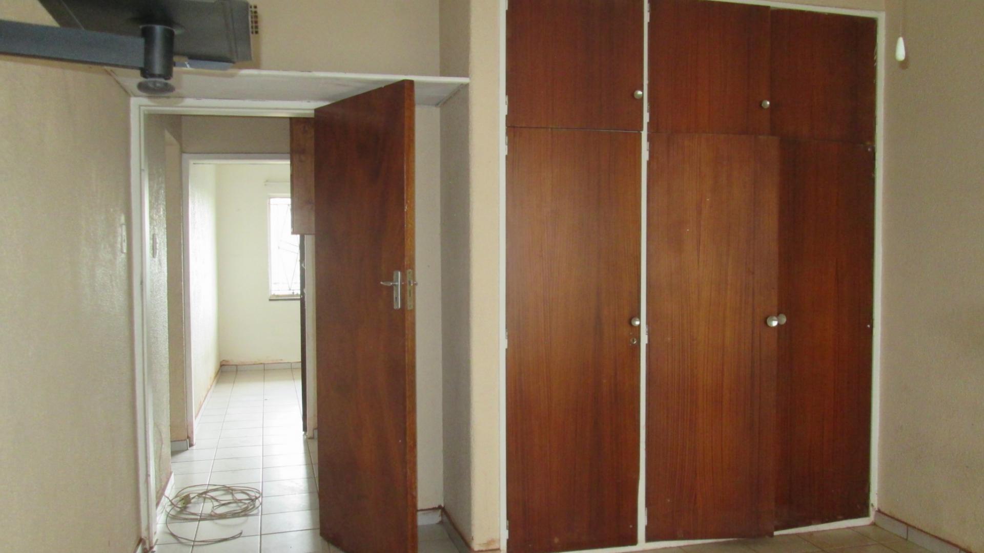 Main Bedroom - 20 square meters of property in Elsburg