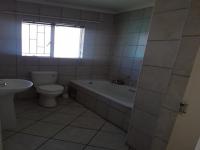 Bathroom 1 of property in Boksburg