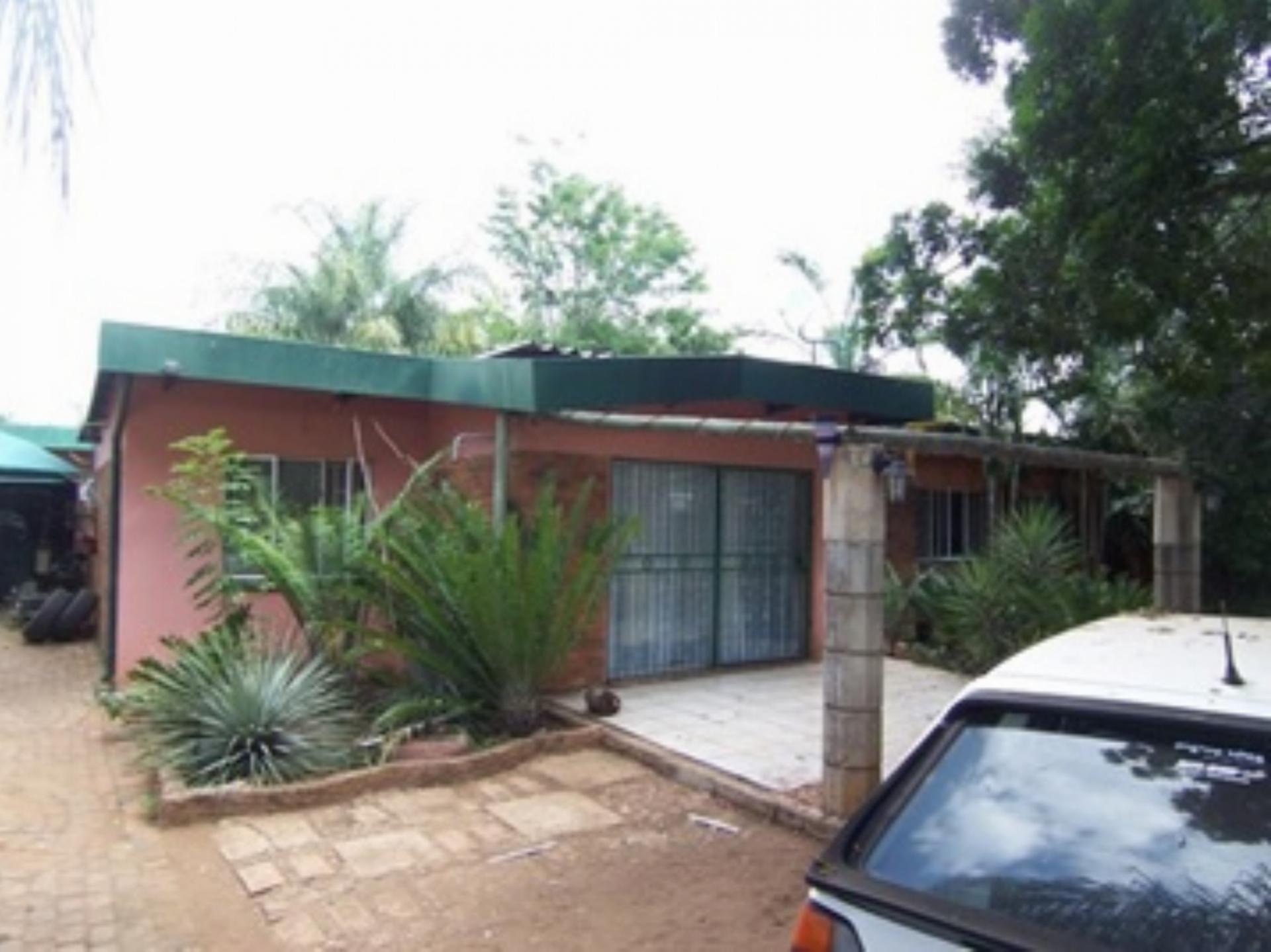 Front View of property in Lephalale (Ellisras)