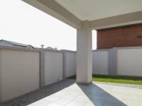 Patio - 12 square meters of property in Heron Hill Estate