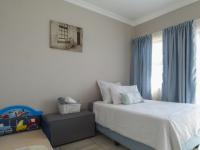 Bed Room 2 - 15 square meters of property in Heron Hill Estate