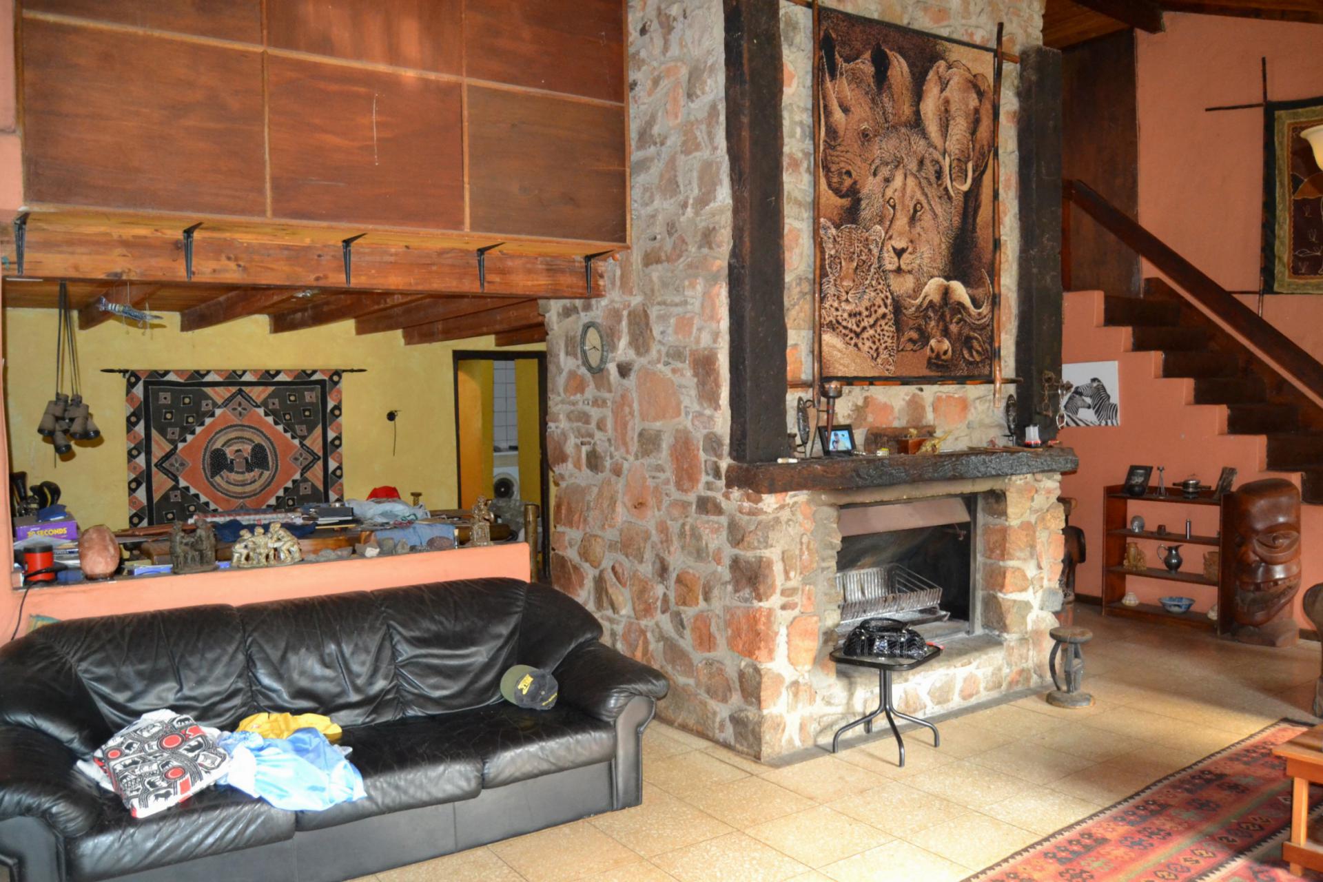 Lounges - 59 square meters of property in Pretoria Rural