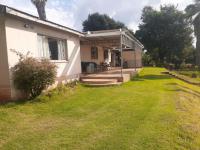 Front View of property in De Deur