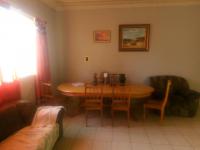 Lounges - 32 square meters of property in De Deur