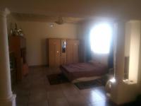 Bed Room 1 - 18 square meters of property in De Deur