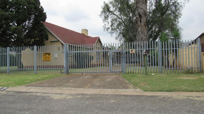 Standard Bank SIE Sale In Execution 3 Bedroom House for Sale in Brackendowns - MR156171