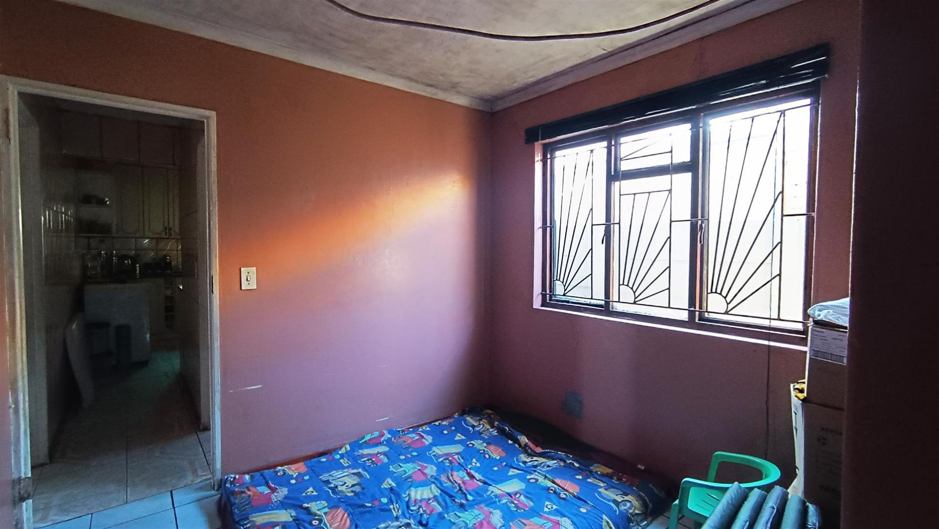 Rooms - 9 square meters of property in Belhar