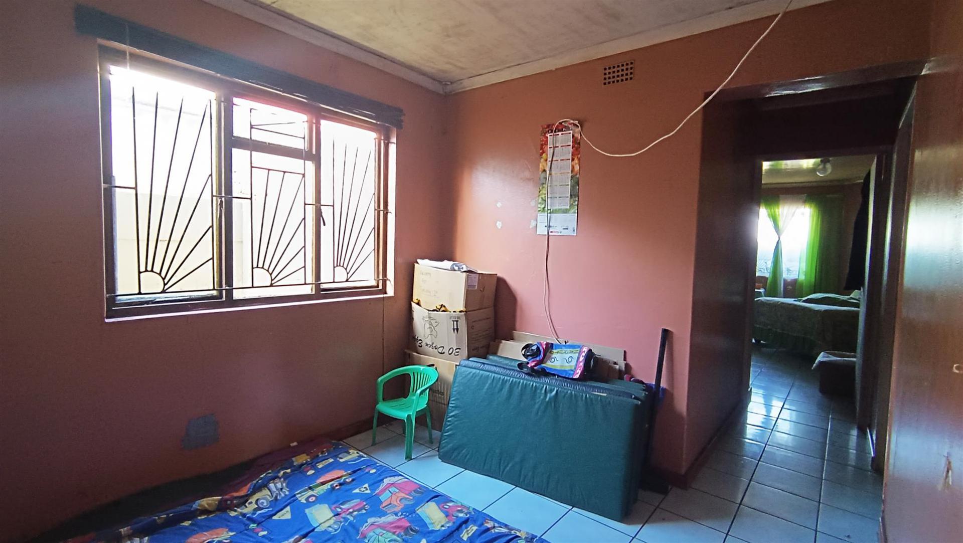 Rooms - 9 square meters of property in Belhar