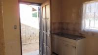 Kitchen - 8 square meters of property in Mohlakeng