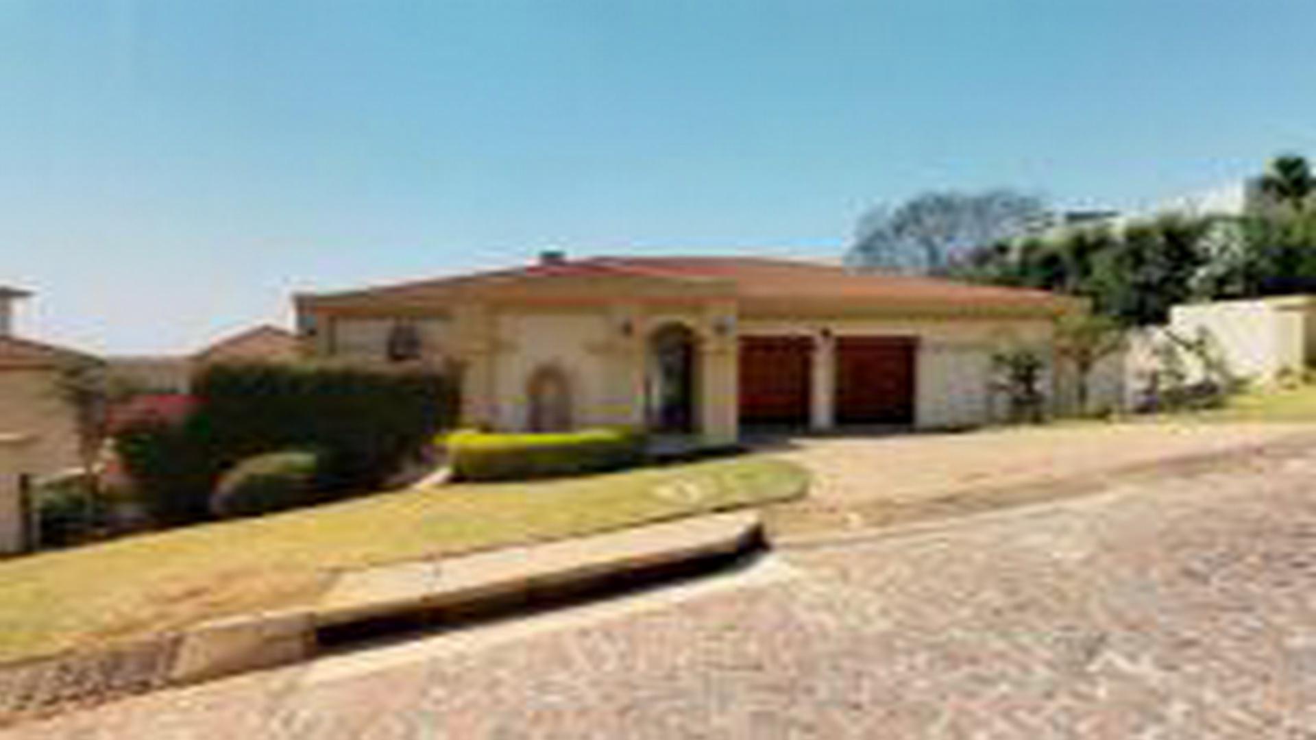 Front View of property in Waterkloof Ridge