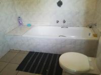 Bathroom 1 - 6 square meters of property in Willowbrook
