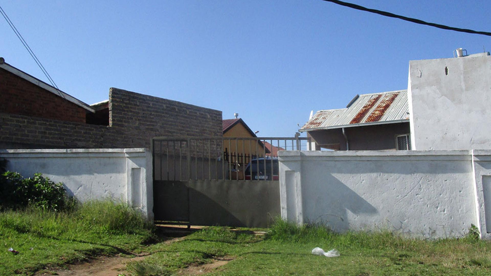 Front View of property in Eldorado Park AH
