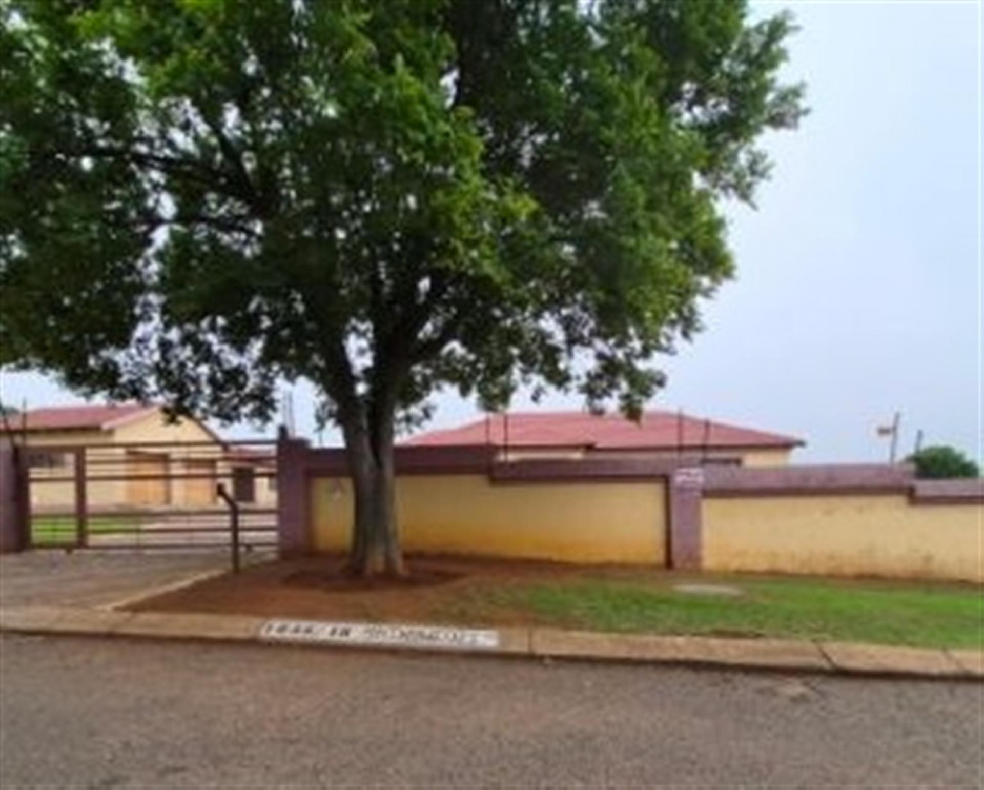Front View of property in Mindalore