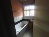 Bathroom 1 - 5 square meters of property in Hammanskraal