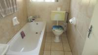 Bathroom 1 - 4 square meters of property in Sherwood Gardens