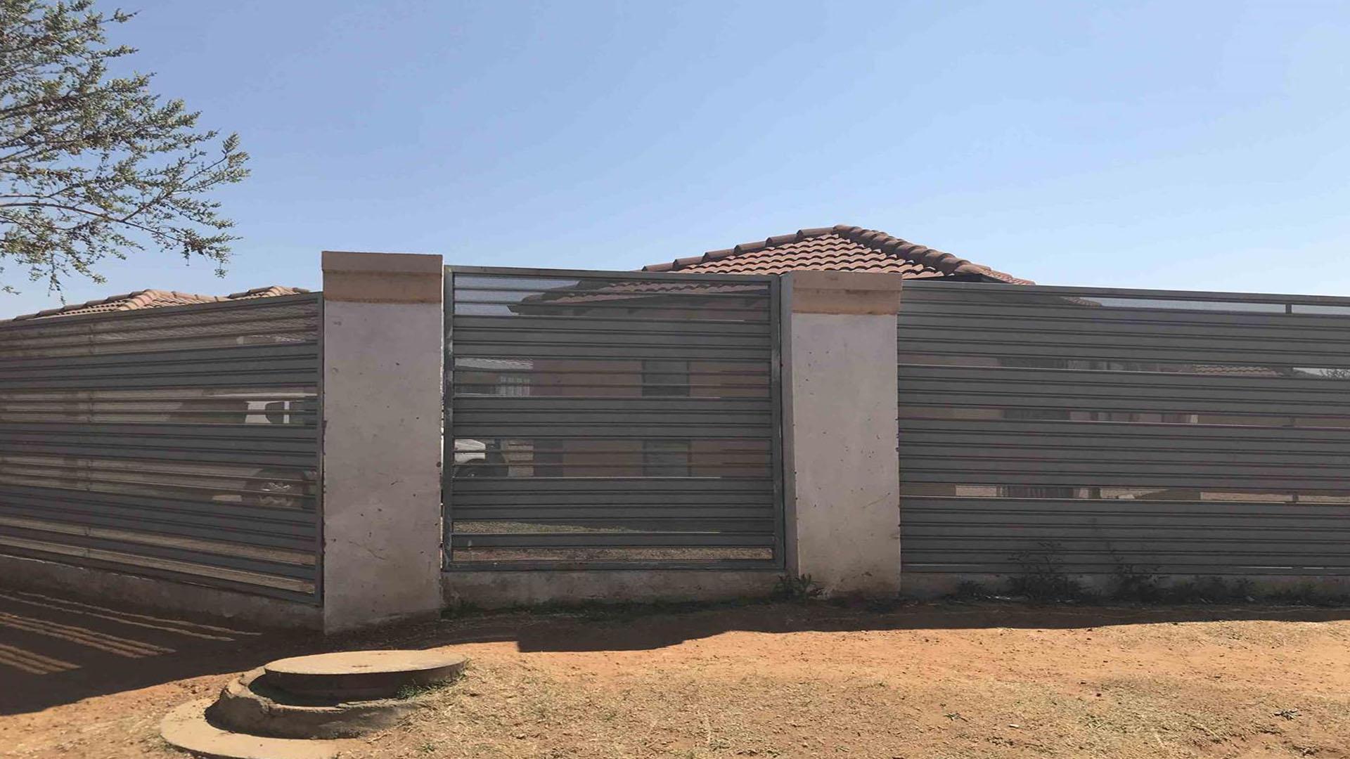 Standard Bank EasySell 3 Bedroom House for Sale in Goudrand
