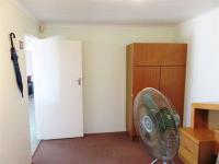 Bed Room 1 of property in Oranjeville
