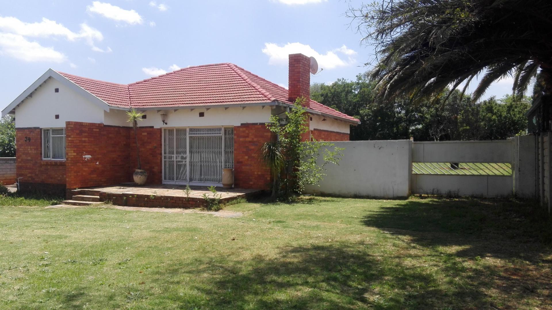 Front View of property in Horison