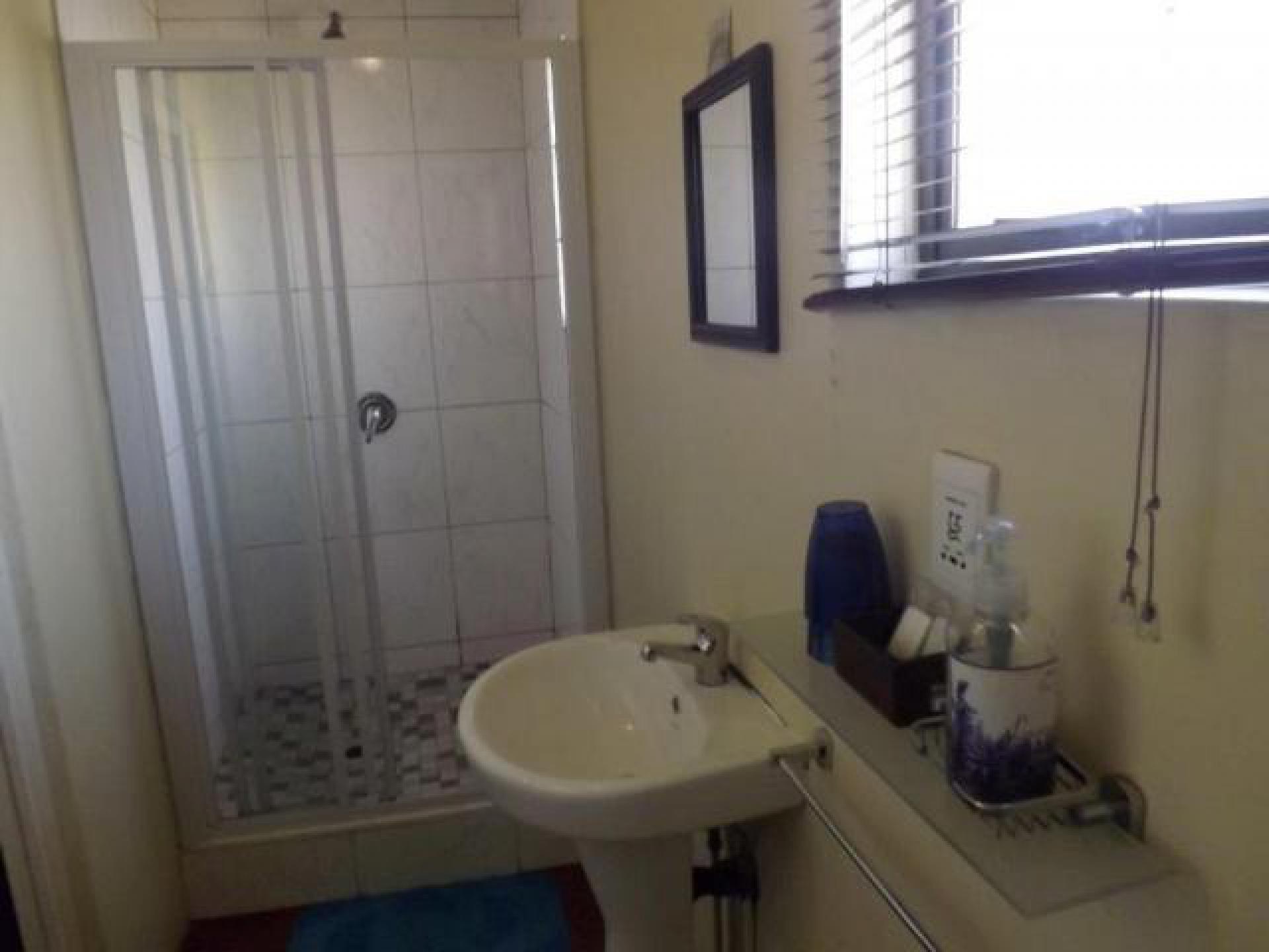 Bathroom 2 of property in Bonela