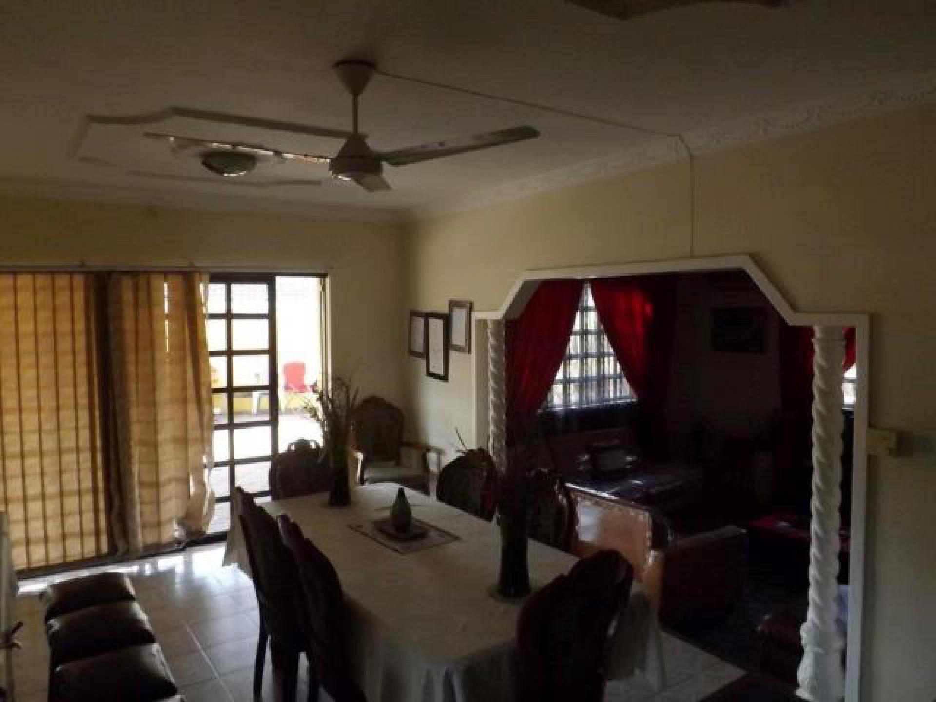 Dining Room of property in Bonela