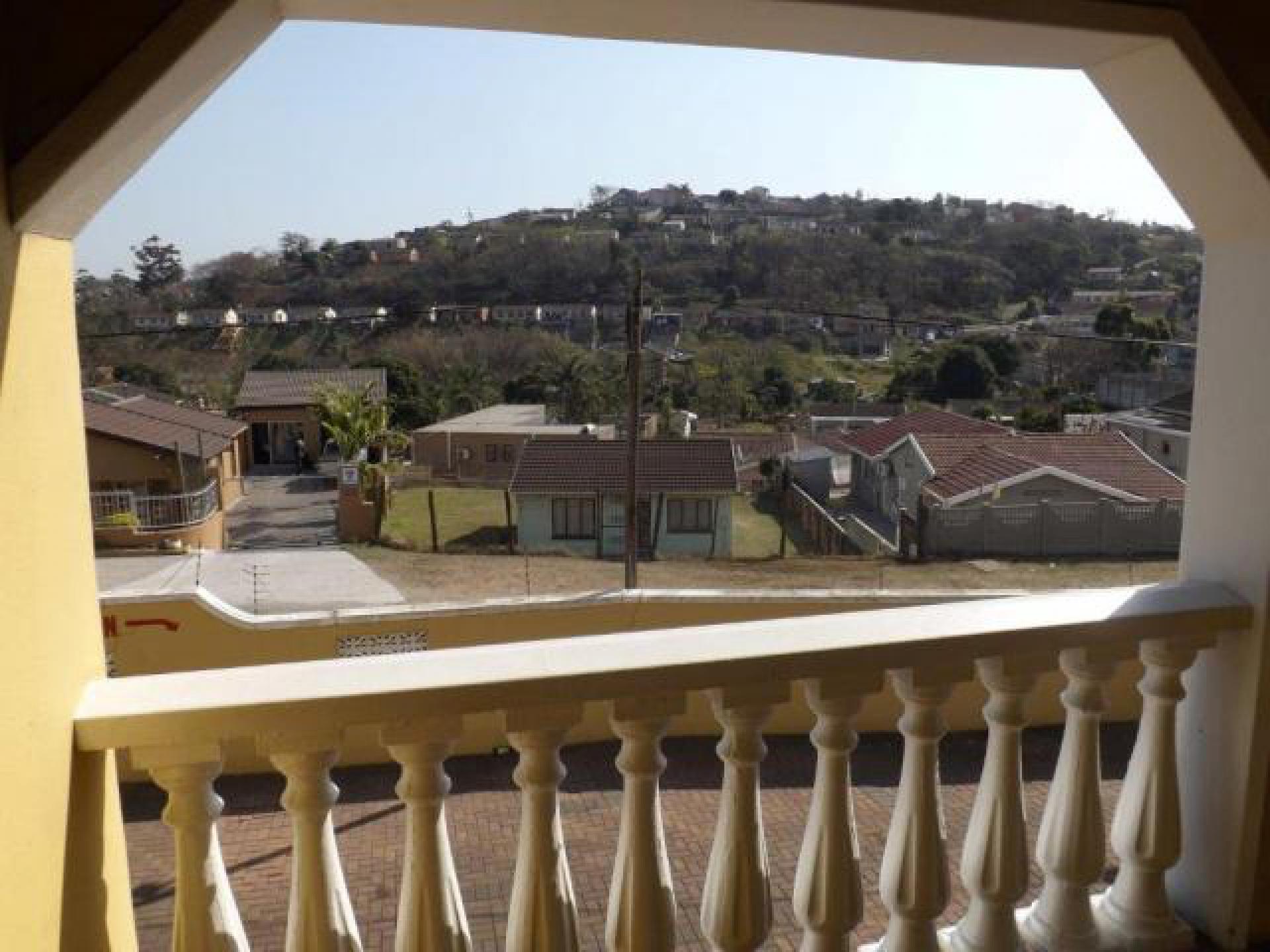 Balcony of property in Bonela
