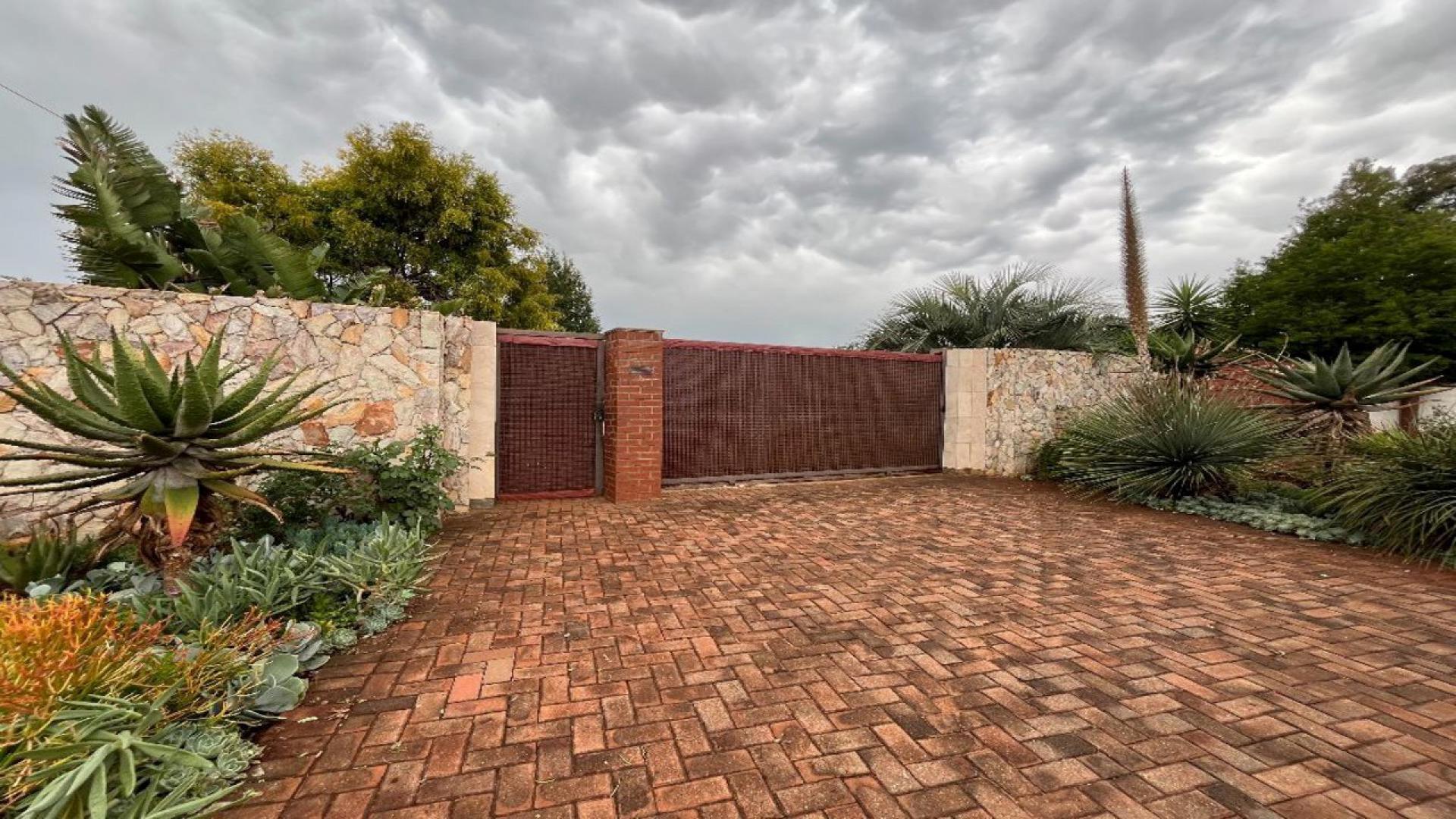 Front View of property in Boksburg